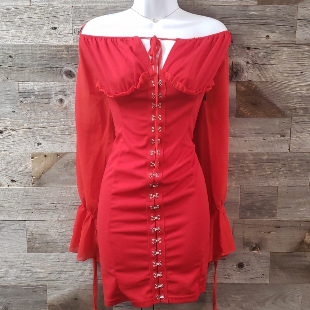 NWT Pretty Little Things stunning red dress